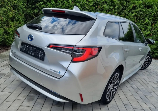 Toyota Corolla cena 69990 przebieg: 238000, rok produkcji 2019 z Warszawa małe 154